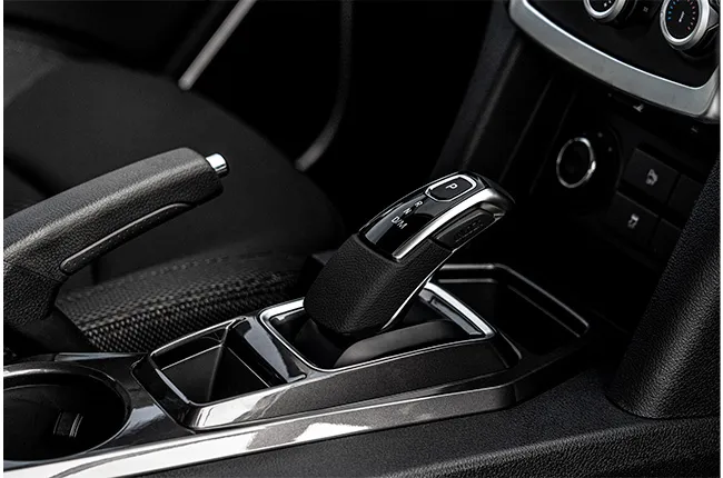 Interior Vigus Pro - destaque na caixa automática