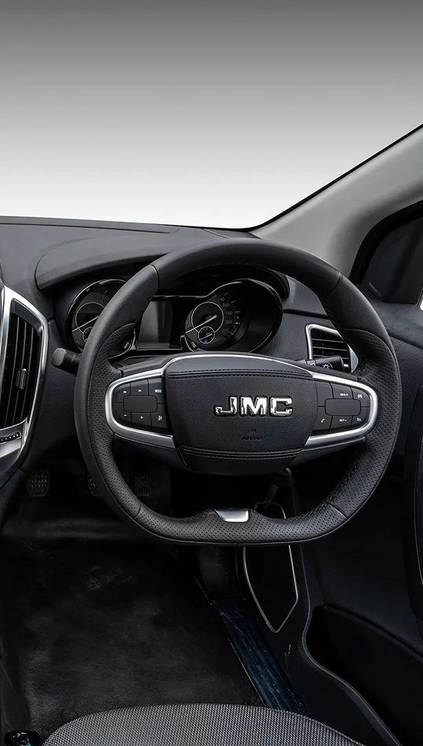 Interior Vigus Plus - destaque no volante